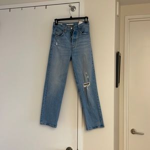 Levi’s Ribcage Straight Jeans